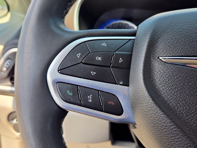 Used 2023 Chrysler Voyager LX FWD image 23