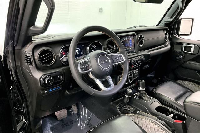 Used 2023 Jeep Wrangler Unlimited Sahara image 16