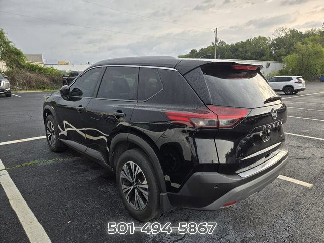 Used 2023 Nissan Rogue SV w/ SV Premium B Package FWD image 2