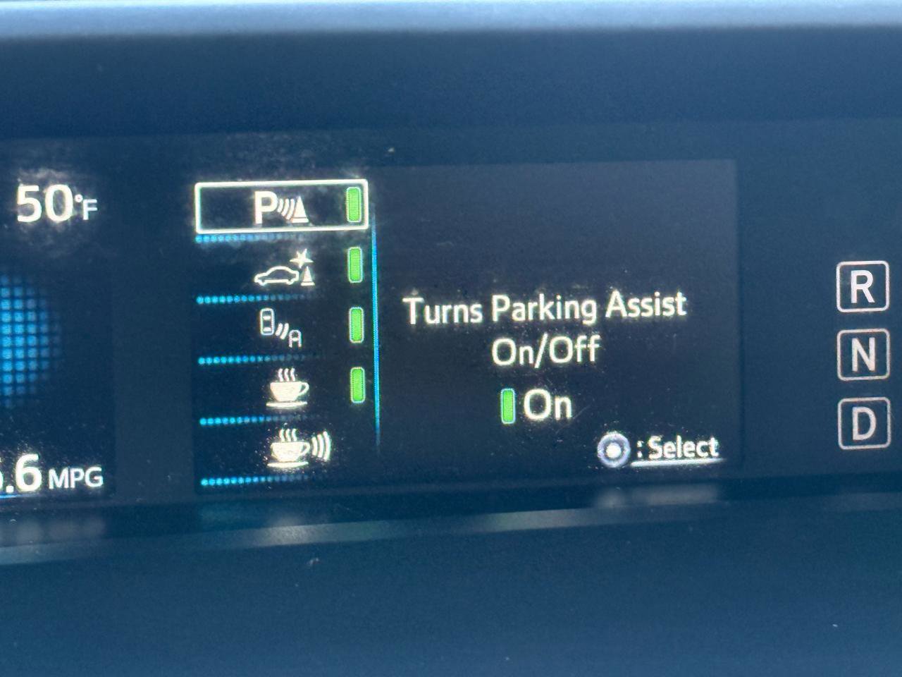 Used 2021 Toyota Prius XLE image 12