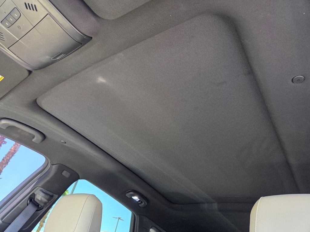 Used 2019 Cadillac XT5 Luxury FWD image 14