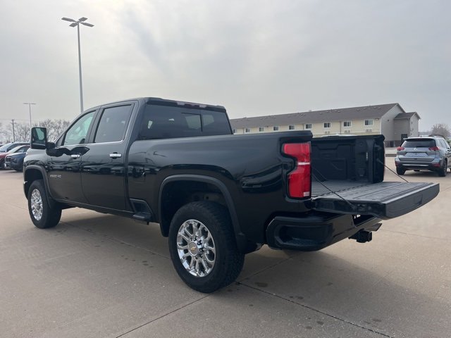 Used 2025 Chevrolet Silverado 2500 LT w/ Z71 Chrome Sport Edition image 8