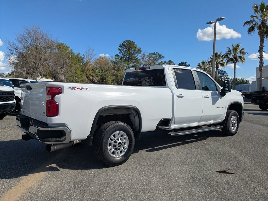 Used 2025 Chevrolet Silverado 2500 LT w/ Convenience Package image 3