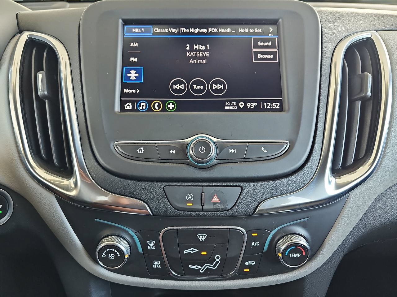 Used 2024 Chevrolet Equinox LS w/ LS Convenience Package AWD/4WD image 25