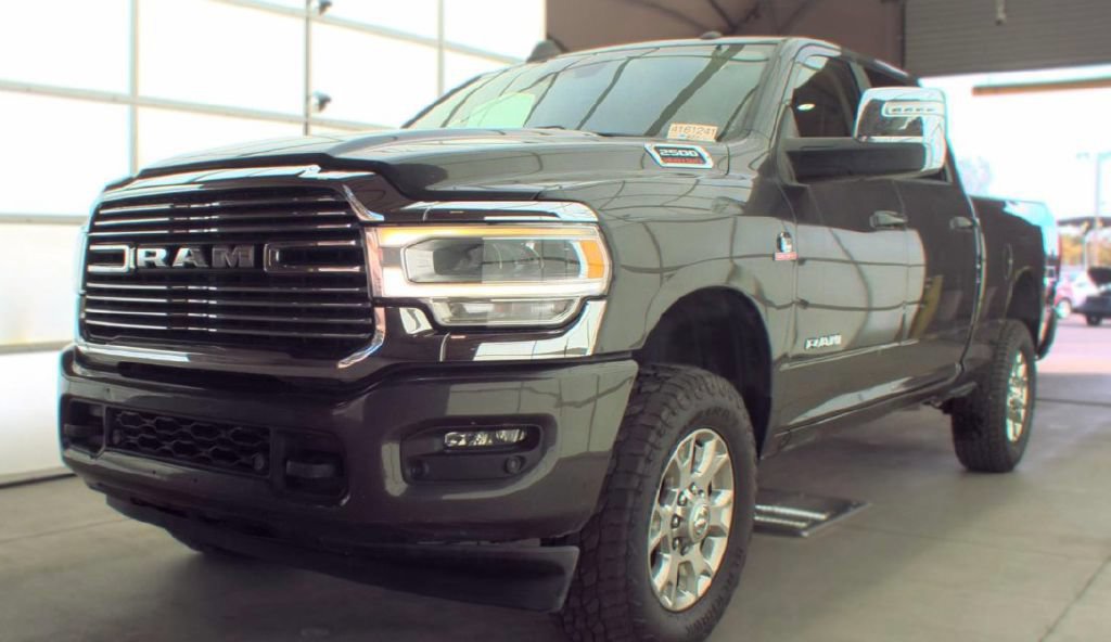 Used 2024 RAM 2500 Laramie w/ Safety Group AWD/4WD image 1