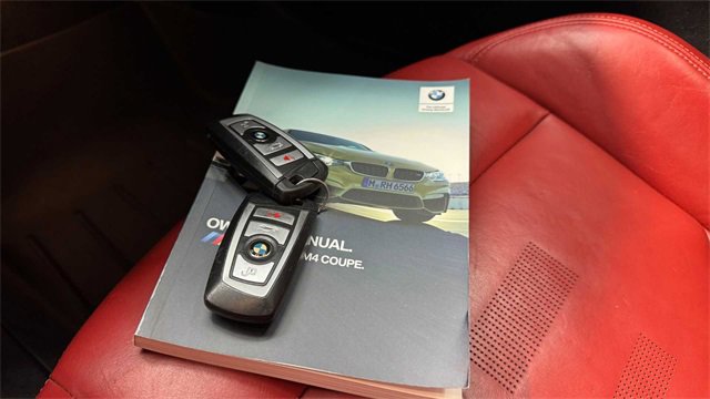 Used 2020 BMW M4 Coupe w/ Competition Package image 26