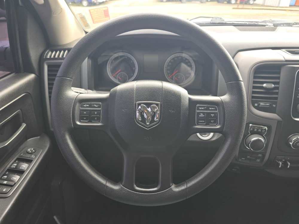 Used 2019 RAM 1500 Express w/ Express Value Package AWD/4WD image 12