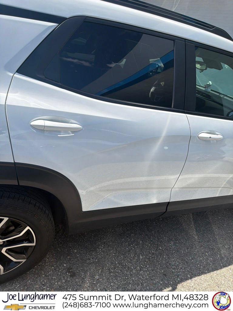 Used 2021 Chevrolet TrailBlazer ACTIV w/ Technology Package FWD image 9