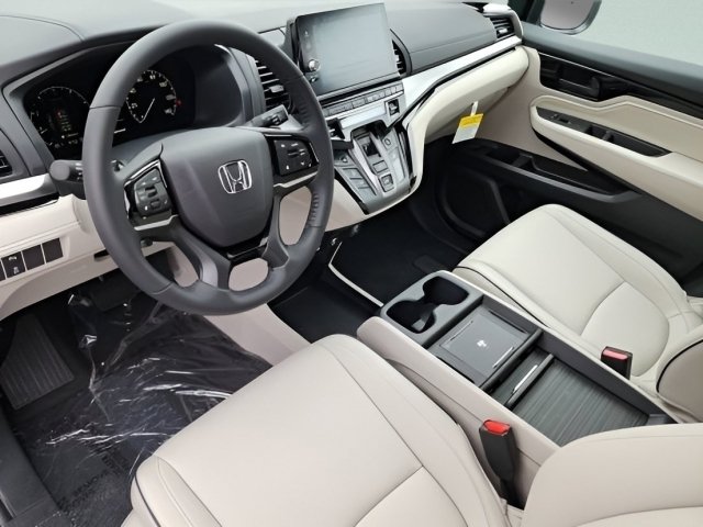 New 2026 Honda Odyssey Touring image 25