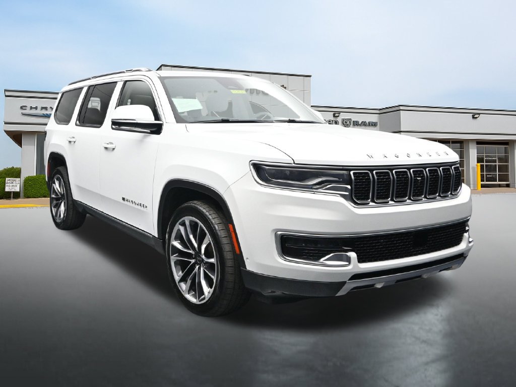 Used 2022 Jeep Wagoneer Series III w/ Premium Group I AWD/4WD image 7