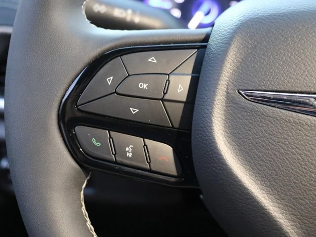 Used 2024 Chrysler Pacifica Touring-L w/ S Appearance Package FWD image 28