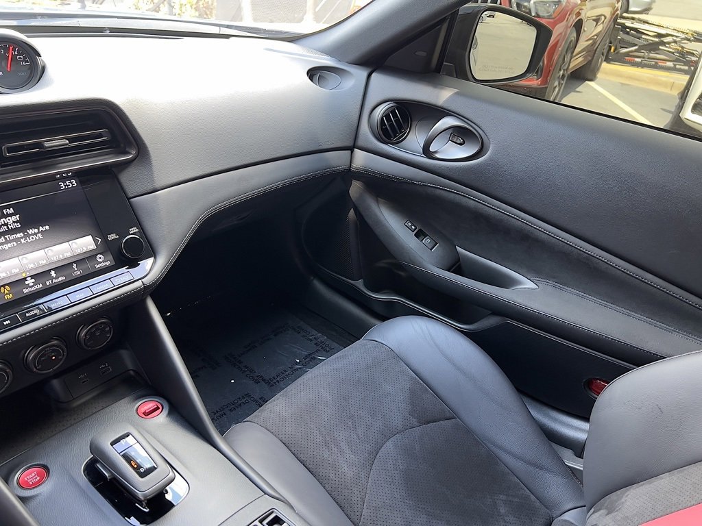 Used 2024 Nissan Z NISMO w/ Floor Mat Package image 33