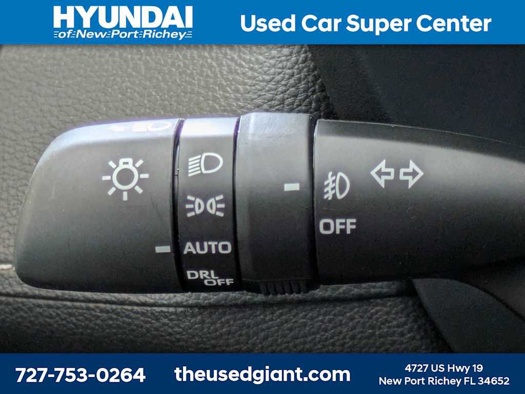 Used 2025 Toyota RAV4 Limited w/ Advanced Technology Package image 39