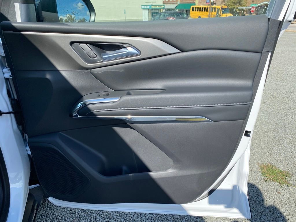 New 2026 Chevrolet Traverse LT image 23