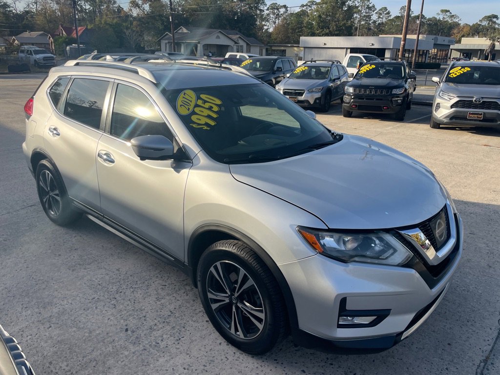Used 2017 Nissan Rogue SL FWD image 4