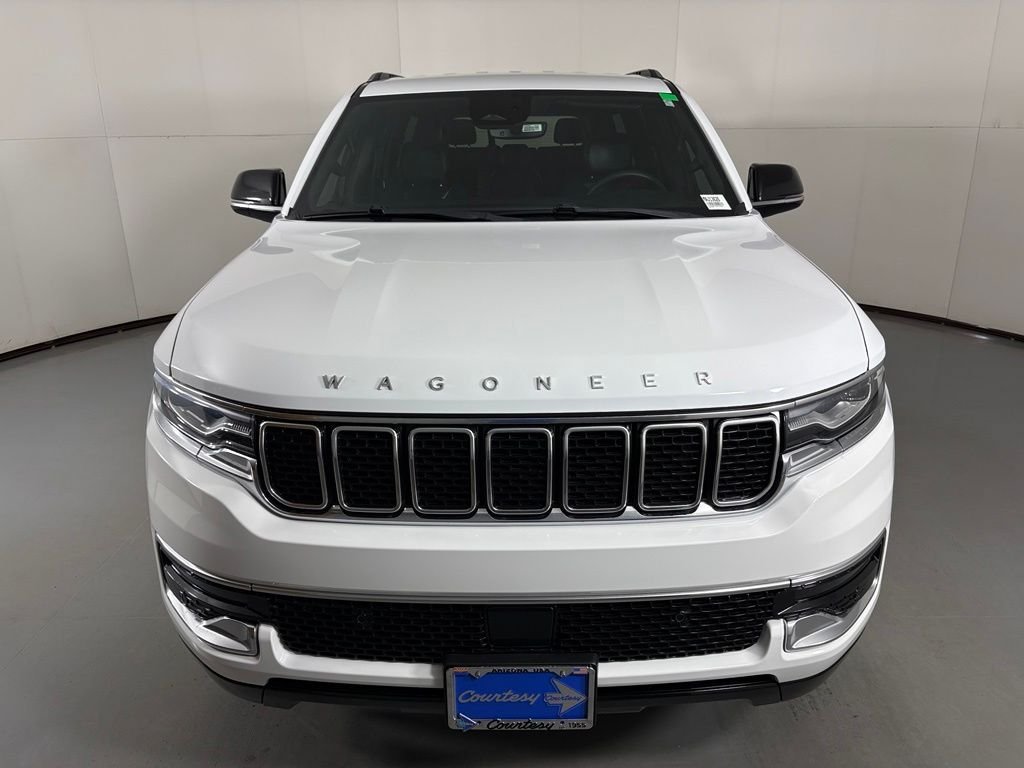 Used 2023 Jeep Wagoneer 2WD image 3