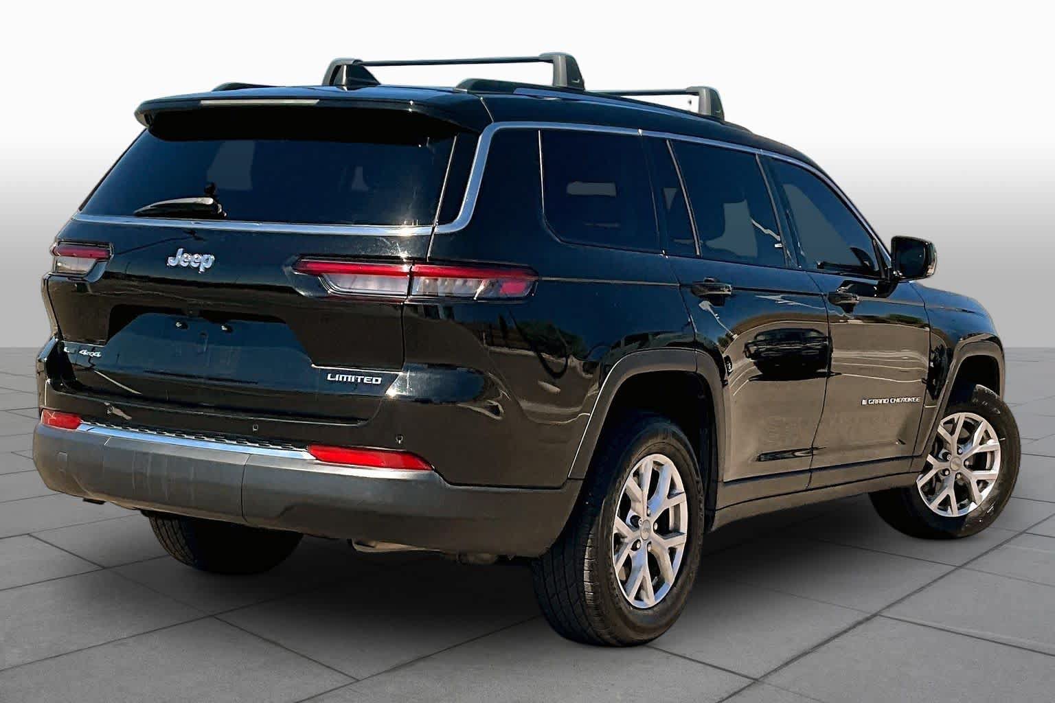 Used 2022 Jeep Grand Cherokee L Limited AWD/4WD image 13