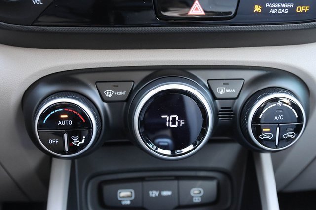 New 2025 Hyundai Venue SEL image 20