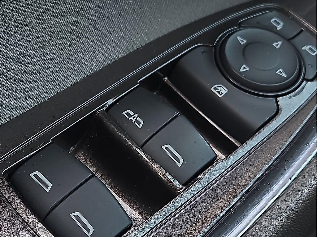 Used 2022 Chevrolet Malibu LT image 16