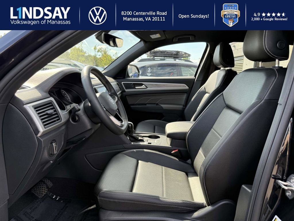 Used 2021 Volkswagen Atlas Cross Sport SE image 9