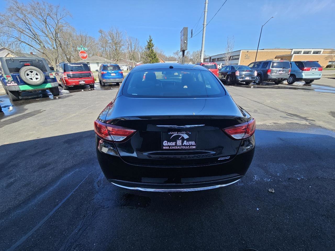 Used 2016 Chrysler 200 Limited w/ Convenience Group image 9