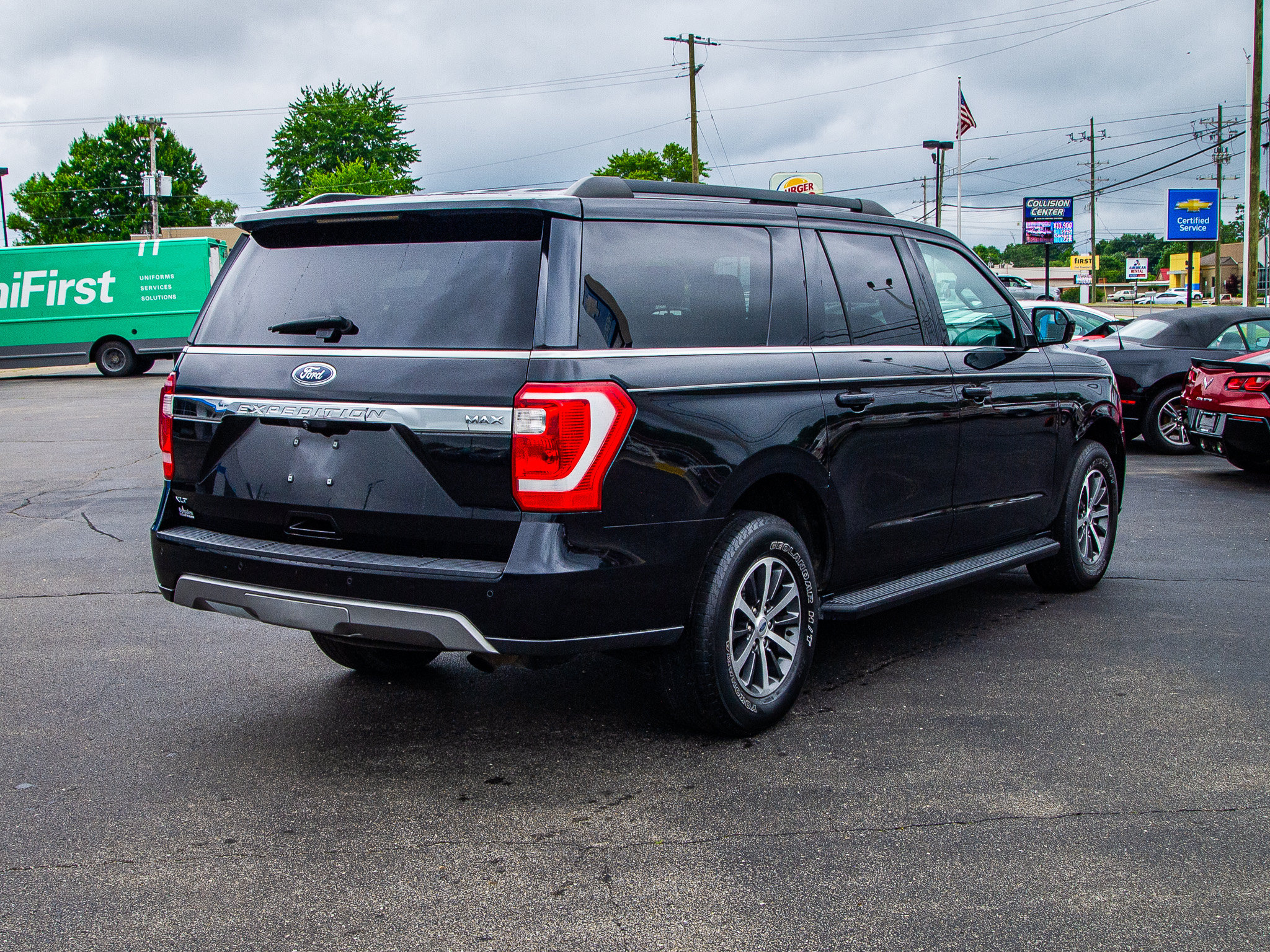 Used 2019 Ford Expedition Max XLT AWD/4WD image 7