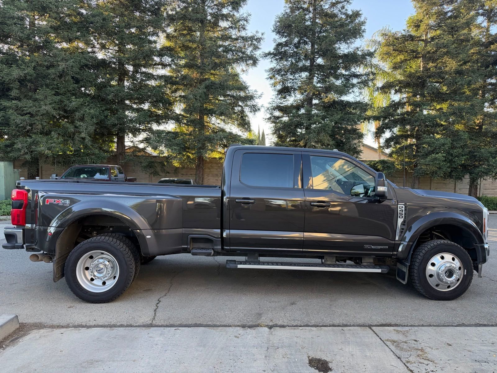 Used 2024 Ford F450 Lariat w/ FX4 Off-Road Package image 7