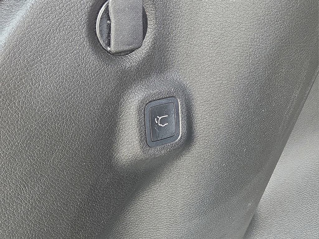 Used 2023 Jeep Compass Altitude w/ Convenience Group image 14