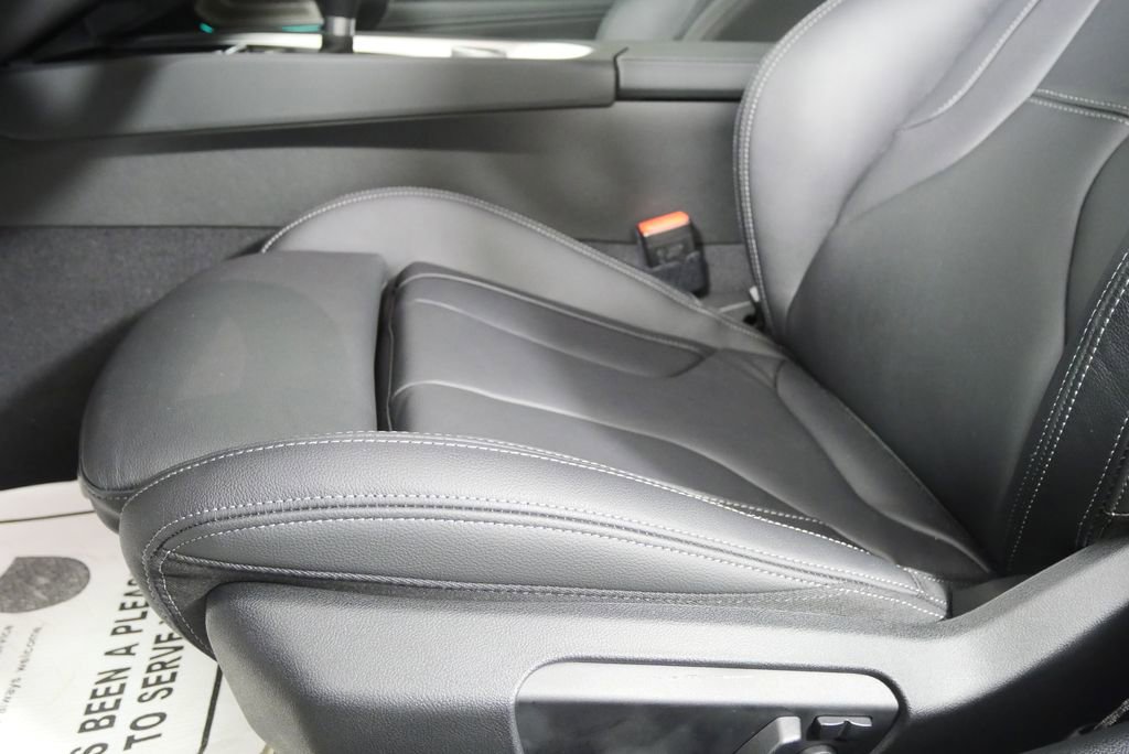 New 2026 BMW Z4 M40i w/ Premium Package image 13