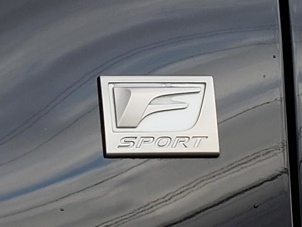 Used 2014 Lexus CT 200h w/ F Sport w/Nuluxe Interior image 8