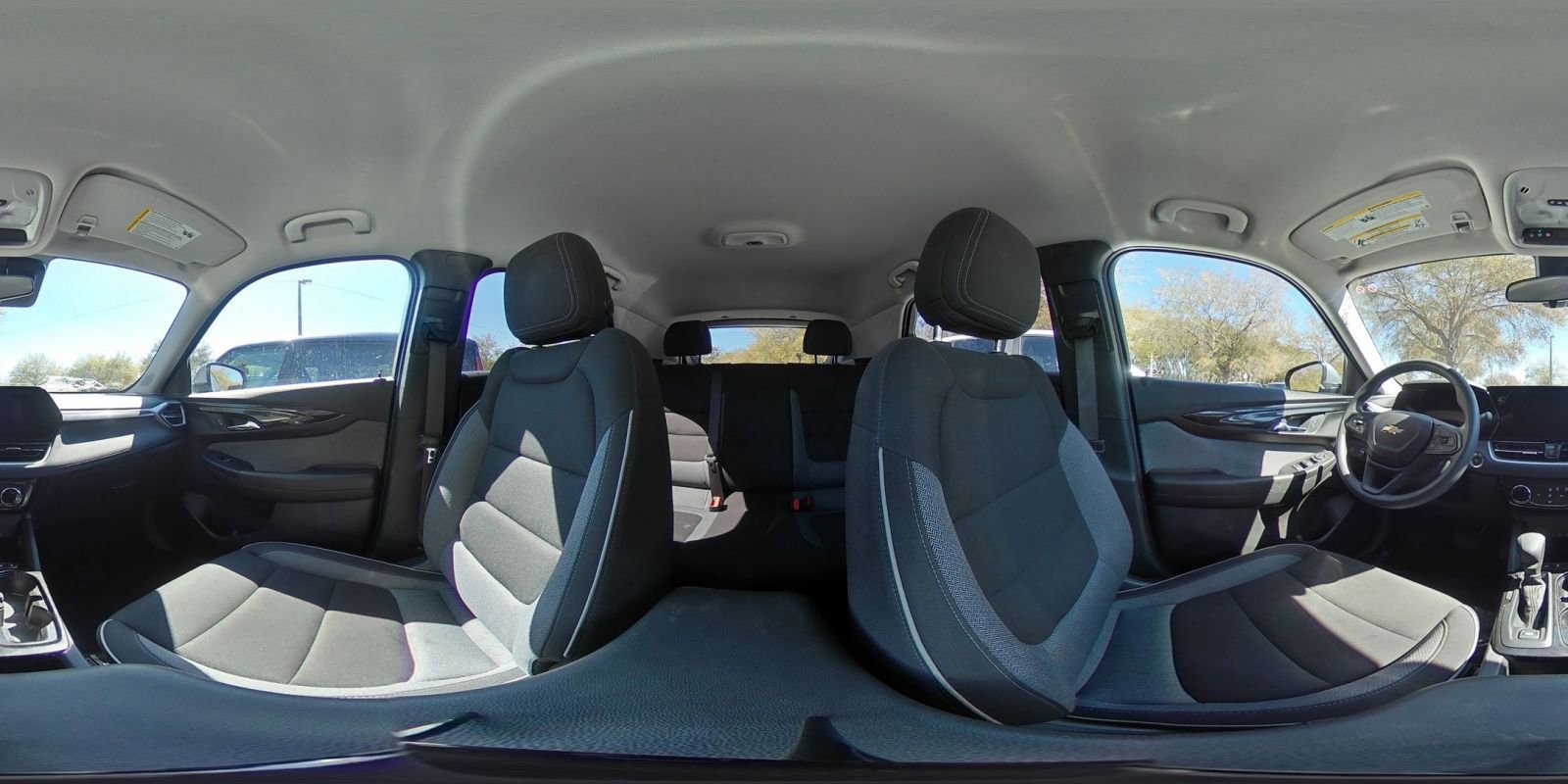 Used 2025 Chevrolet TrailBlazer LT image 38