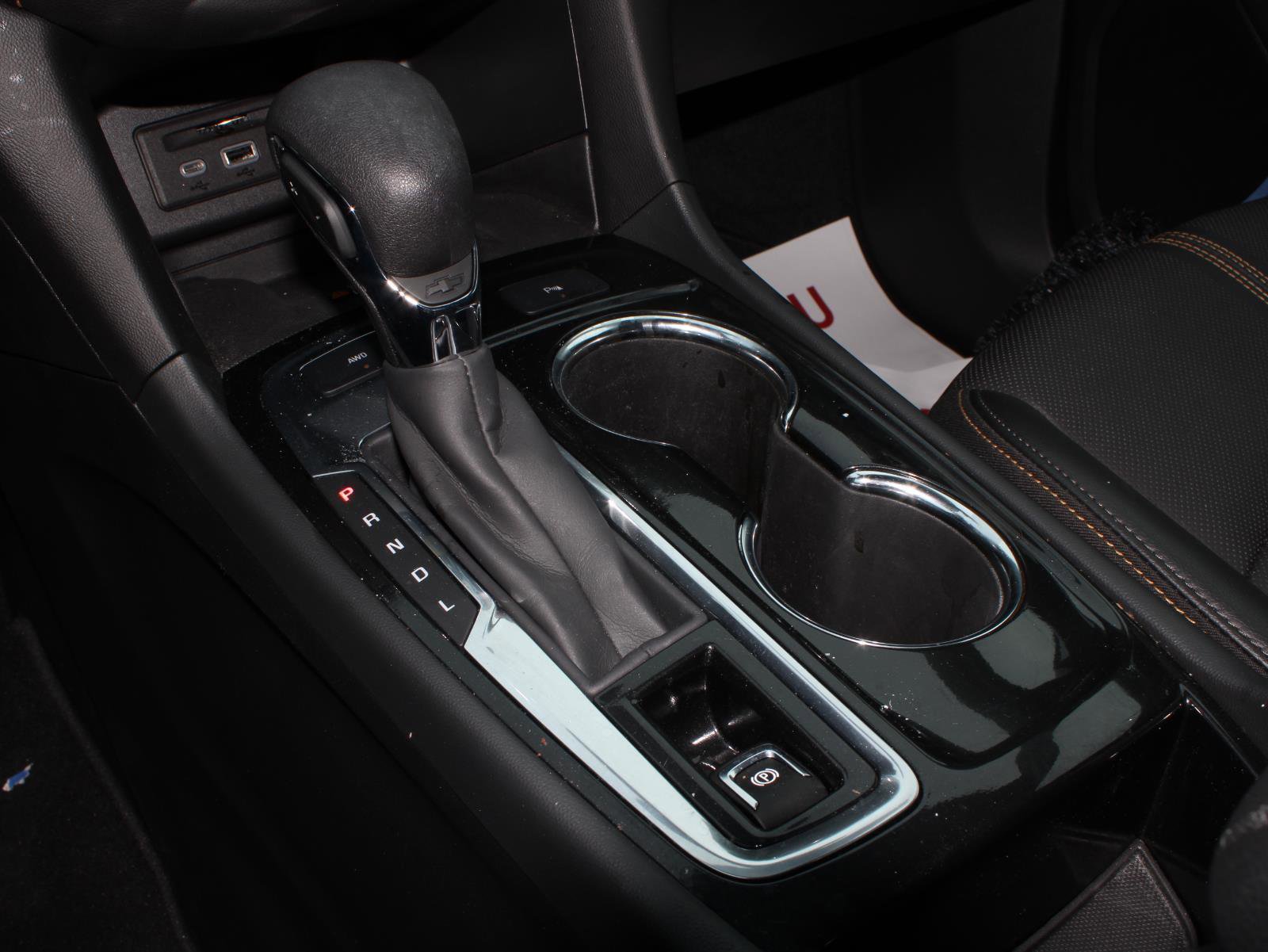 Used 2022 Chevrolet Equinox Premier image 14