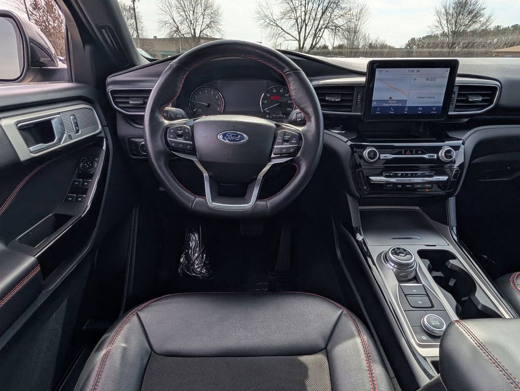 Certified 2023 Ford Explorer ST-Line w/ Class IV Trailer Tow Package image 14