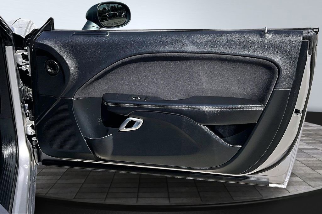 Certified 2016 Dodge Challenger SXT image 15