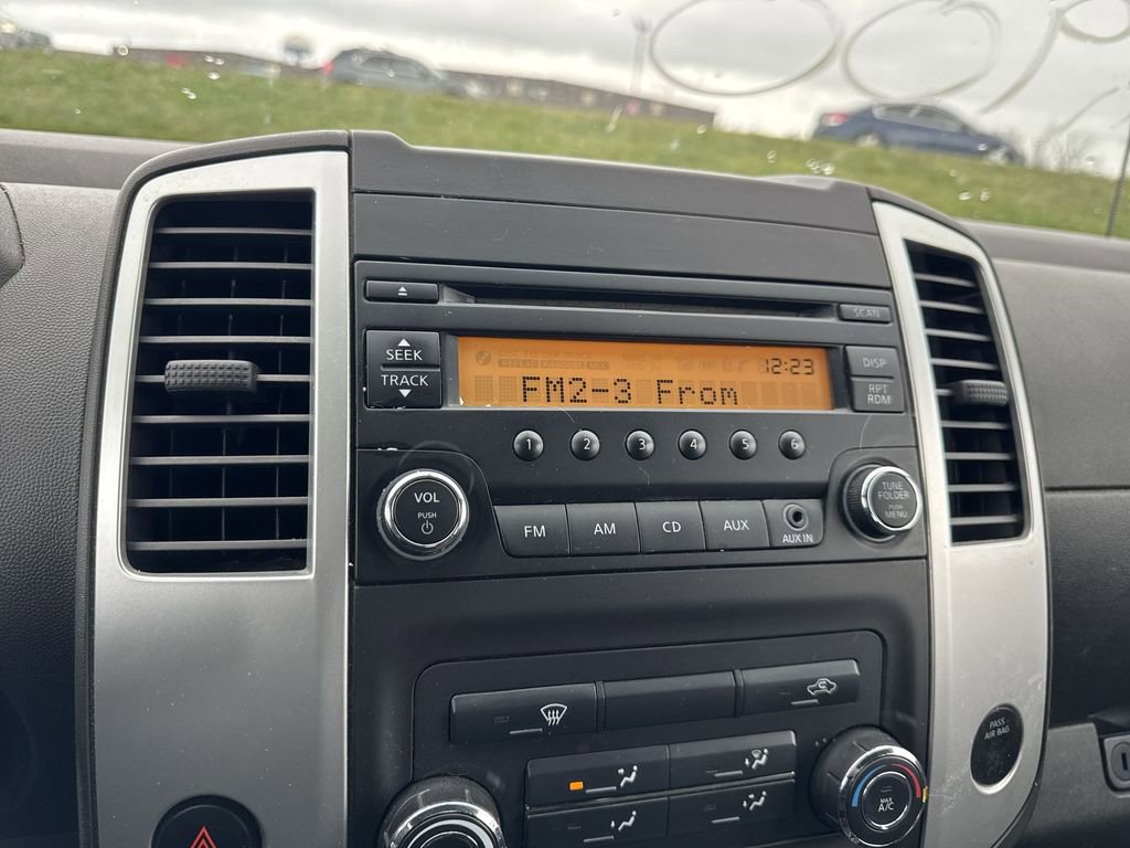 Used 2015 Nissan Frontier S image 16