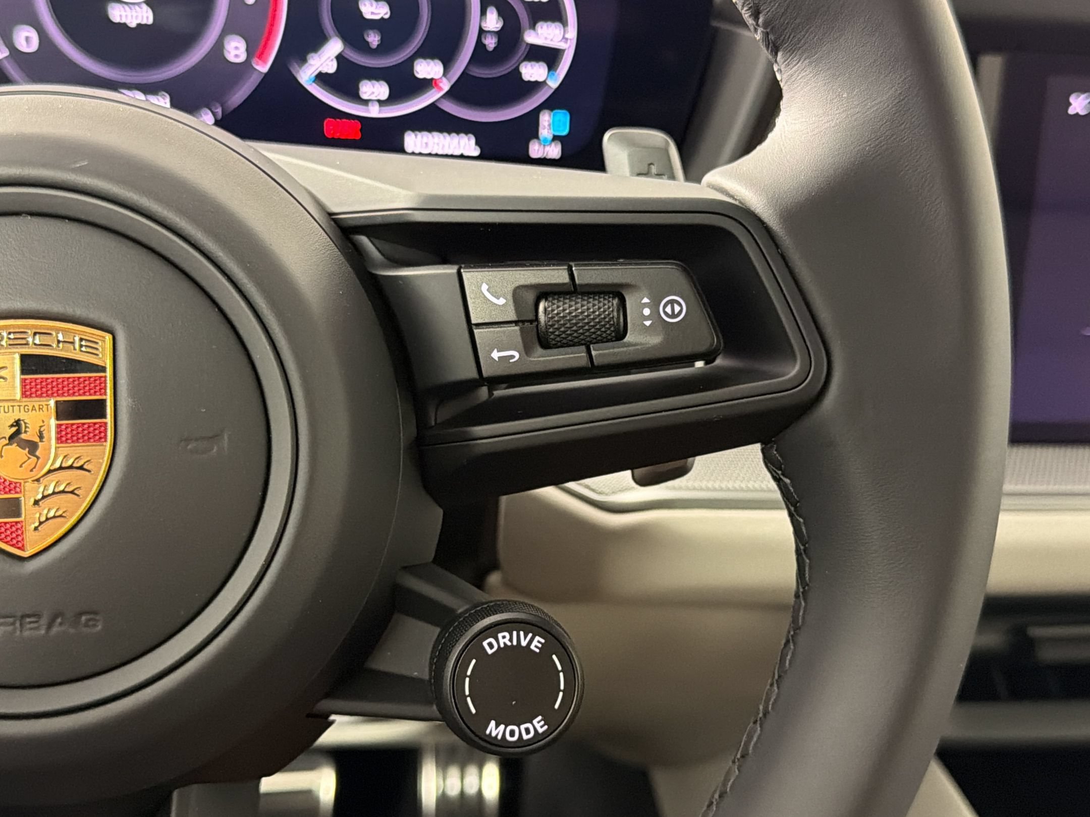 New 2026 Porsche Cayenne S AWD/4WD image 23