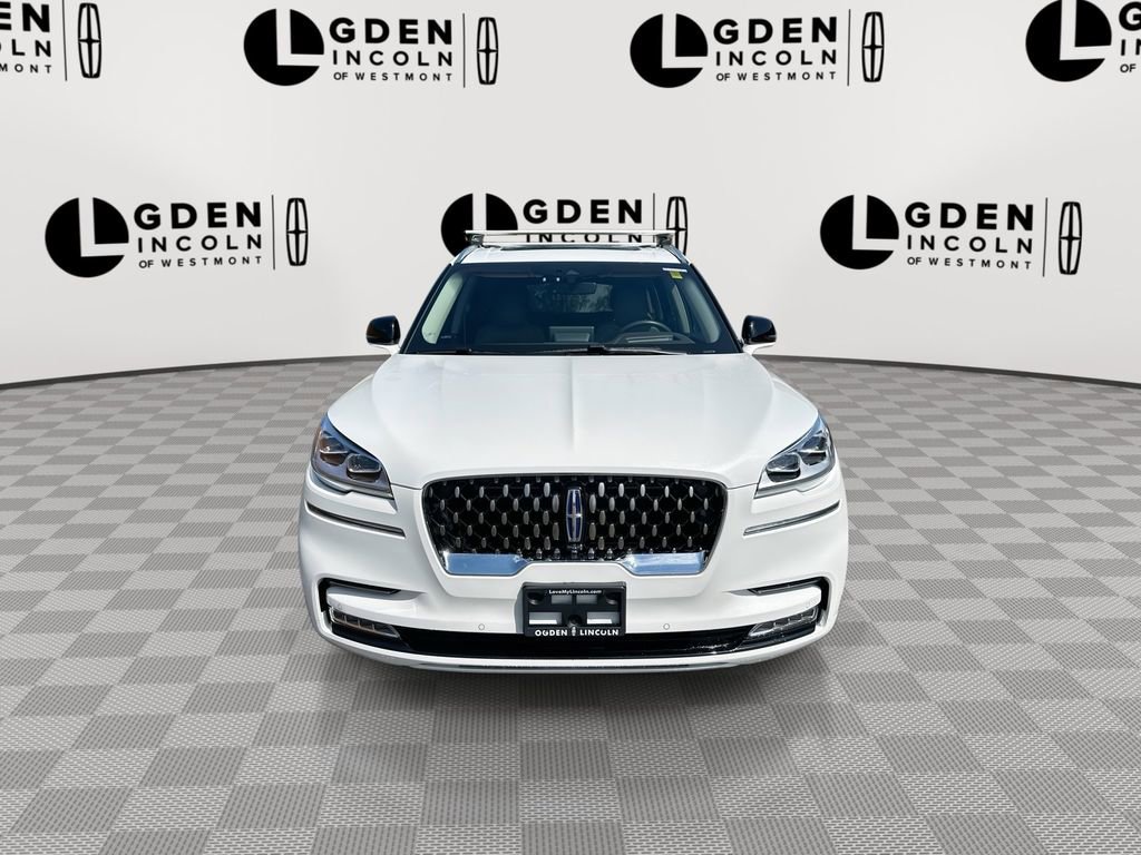Used 2022 Lincoln Aviator Grand Touring w/ Equipment Group 301A AWD/4WD image 3