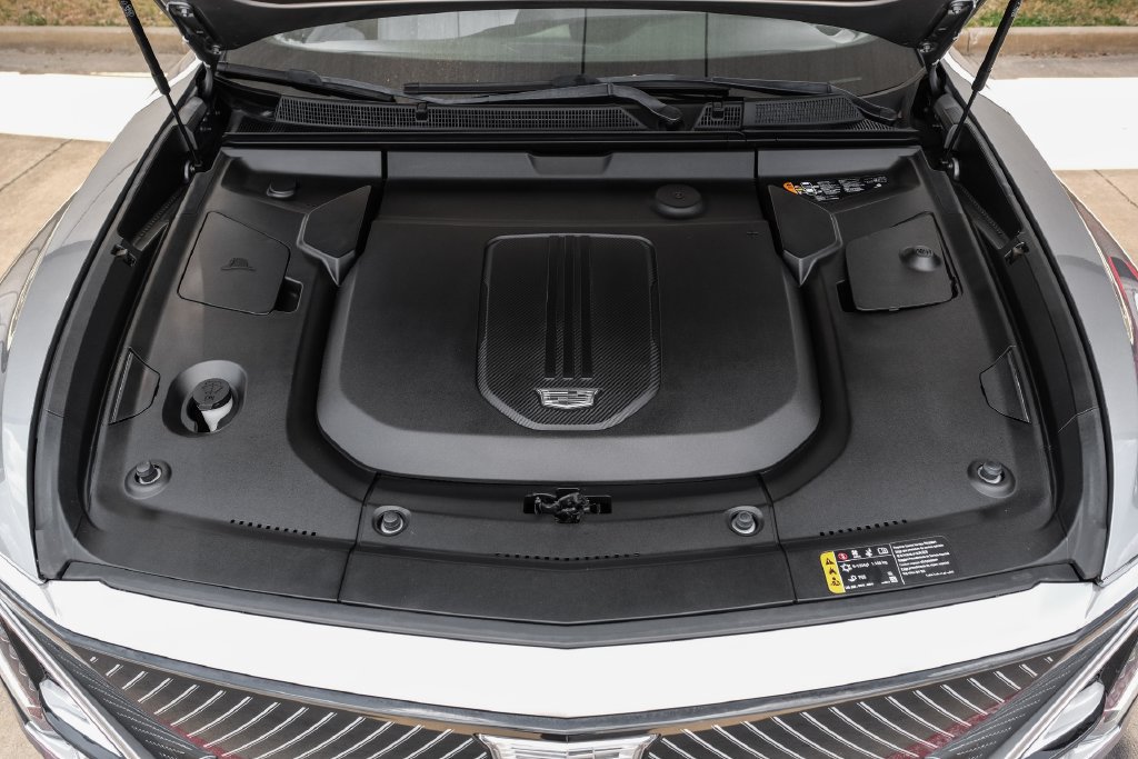 Used 2024 Cadillac Lyriq Luxury w/ LPO, Floor Liner Package RWD image 51