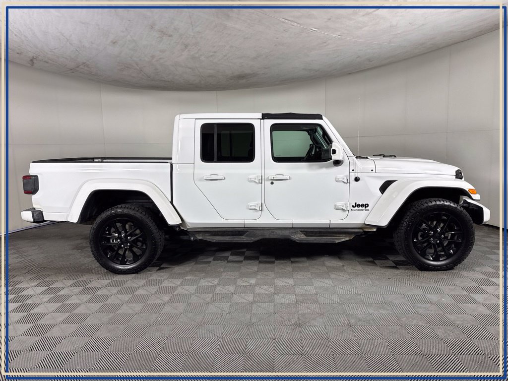 Certified 2021 Jeep Gladiator Overland AWD/4WD image 4