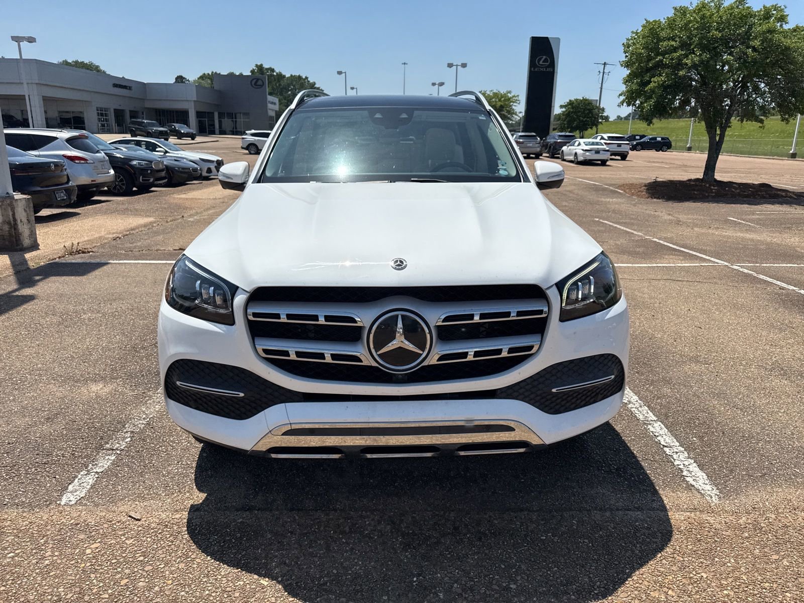 Used 2021 Mercedes-Benz GLS 450 4MATIC image 2