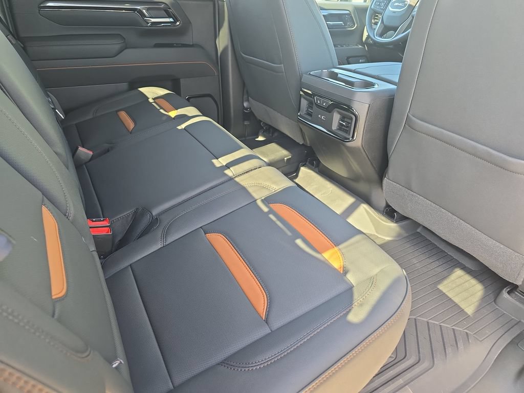 New 2026 GMC Sierra 2500 AT4 w/ AT4 Premium Plus Package AWD/4WD image 11
