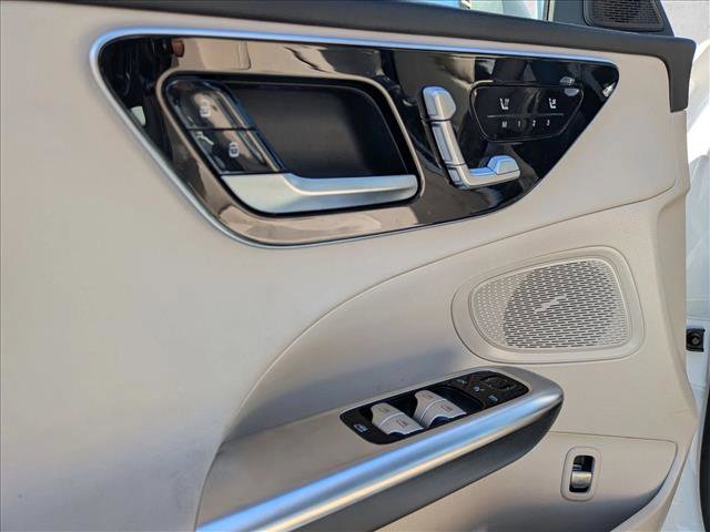 Used 2025 Mercedes-Benz C 300 4MATIC Sedan image 13
