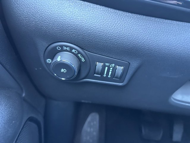 New 2026 Jeep Compass Limited image 21