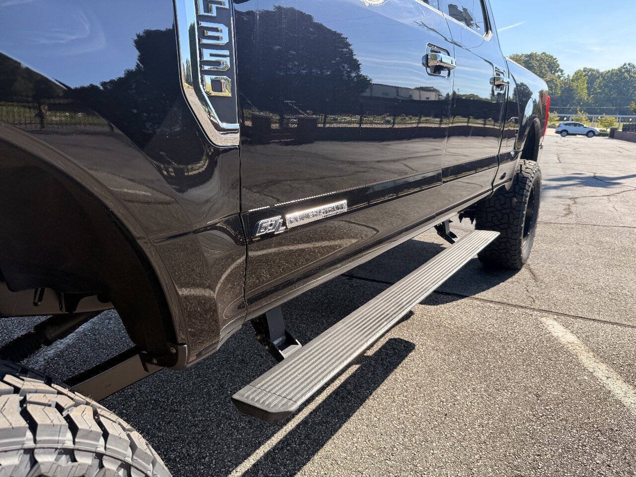 Used 2017 Ford F350 Platinum w/ Platinum Ultimate Package AWD/4WD image 34