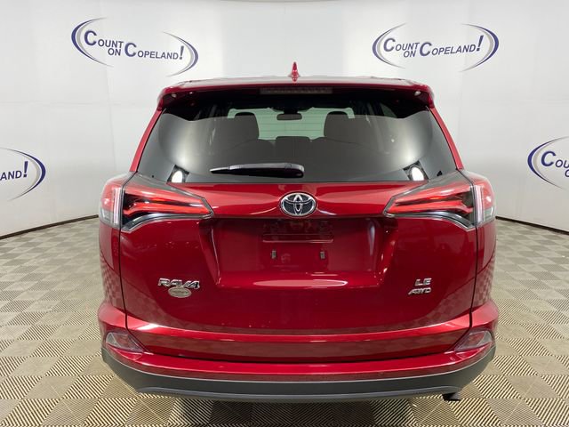 Certified 2018 Toyota RAV4 LE w/ Carpet Mat Package AWD/4WD image 5