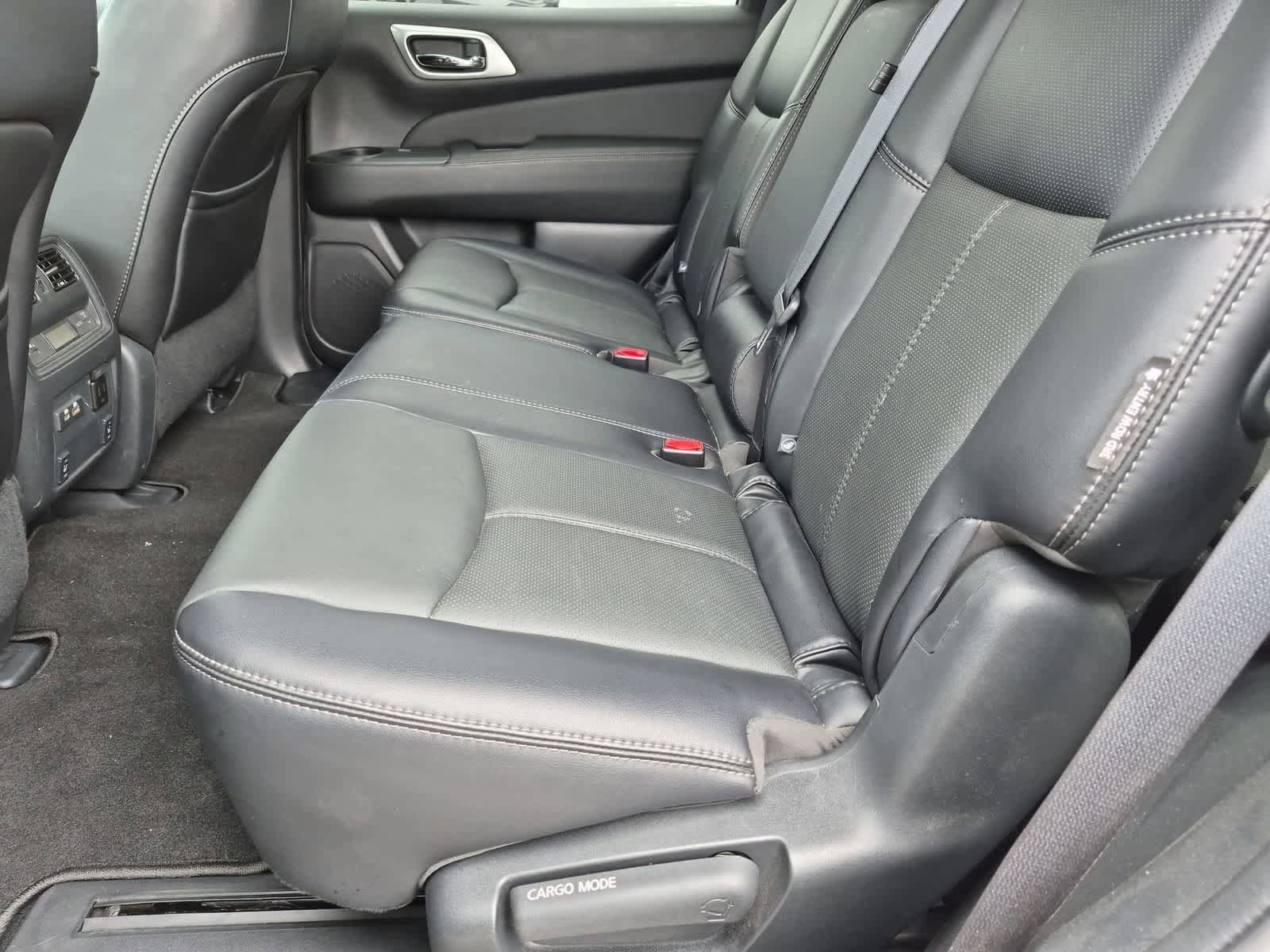 Used 2019 Nissan Pathfinder Platinum AWD/4WD image 20