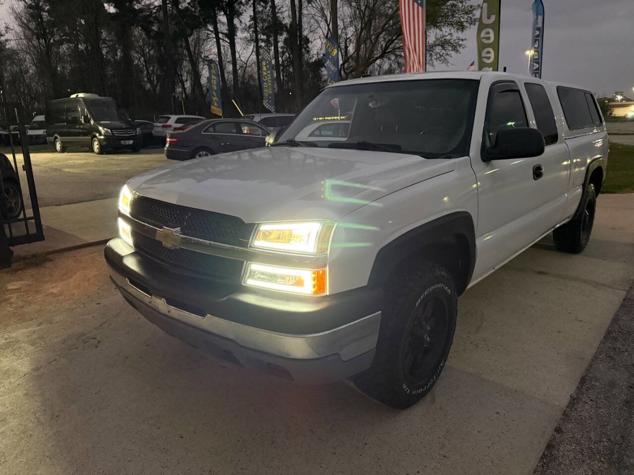 Used 2004 Chevrolet Silverado 1500 LS w/ Light Duty Power Package image 39