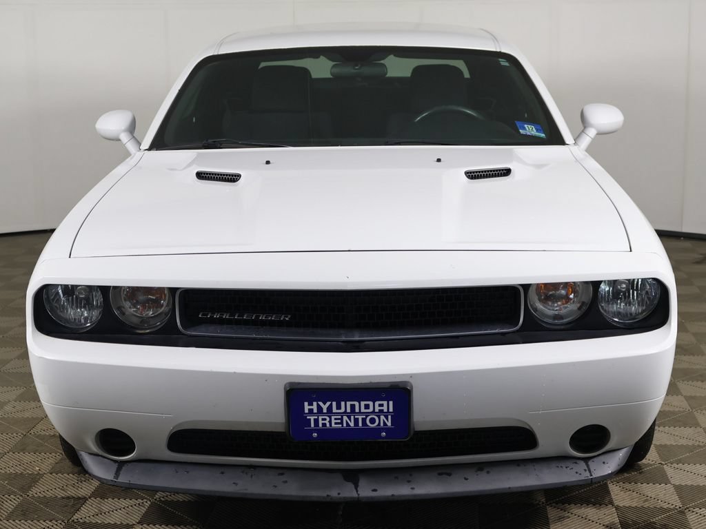 Used 2012 Dodge Challenger SXT RWD image 6