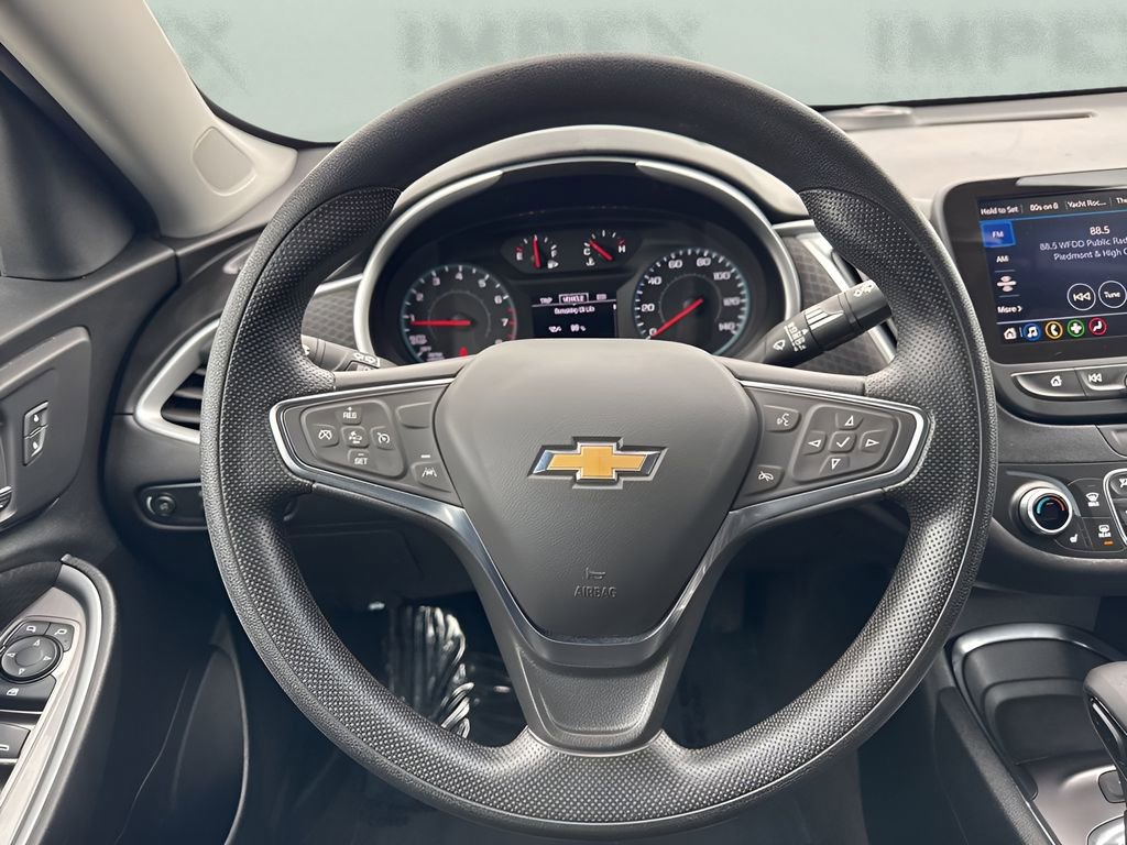 Used 2024 Chevrolet Malibu LT image 14