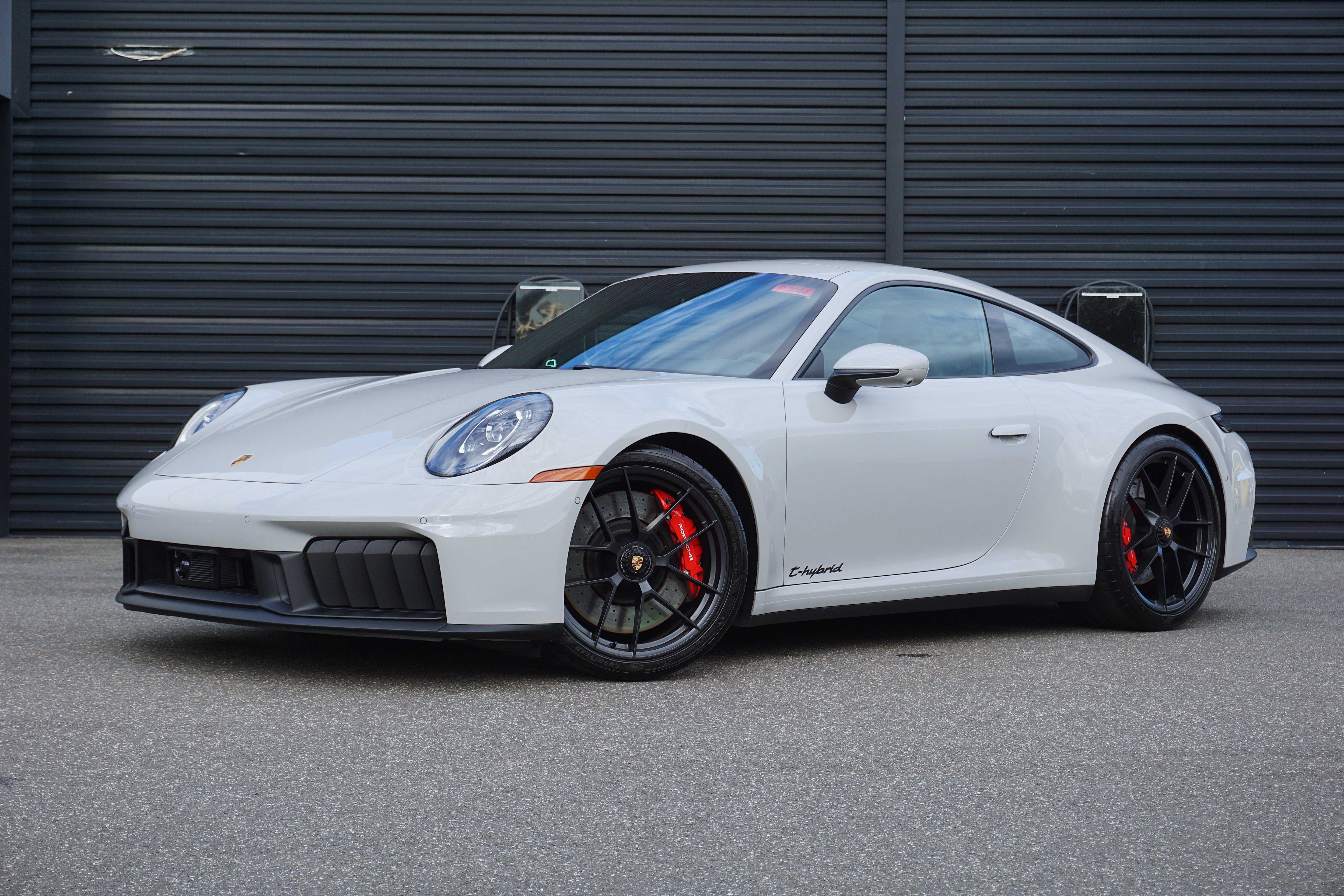 Certified 2025 Porsche 911 Carrera 4 GTS AWD/4WD image 1